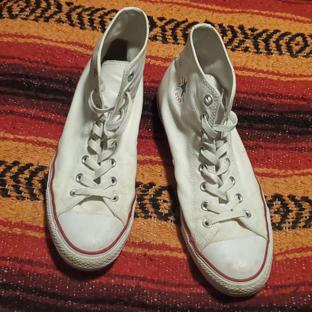 White Converse Chuck Taylors